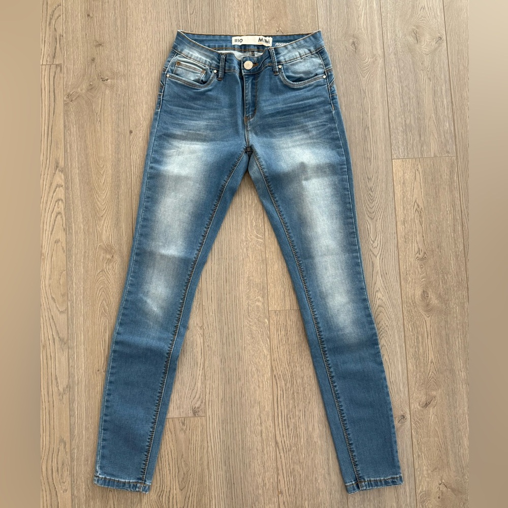 Rio Medium Wash Jeggings – Size M – High Stretch Skinny Jeans